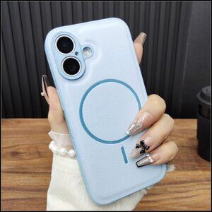 Sky Blue Pebbled Leather-Like MagSafe Case